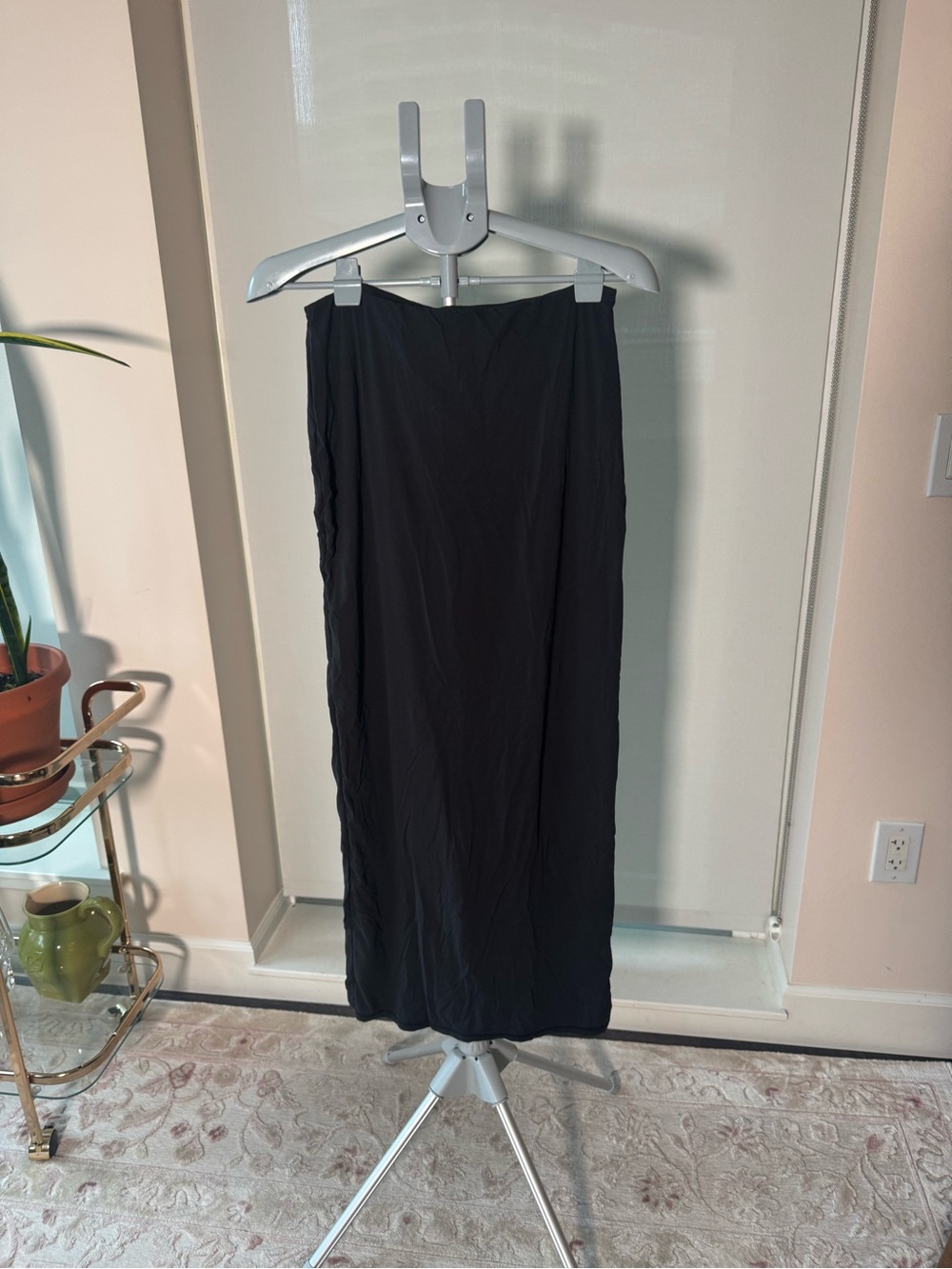 SKIMS Black Maxi Skirt - Sleek Long Silhouette